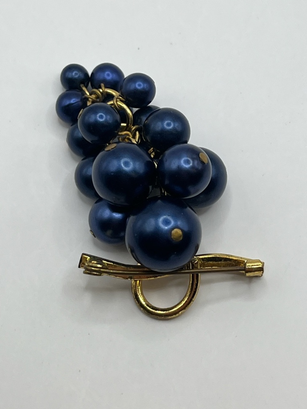 Gold-Tone Blue Pearl Cluster Brooch - Elegant Women’s Jewelry